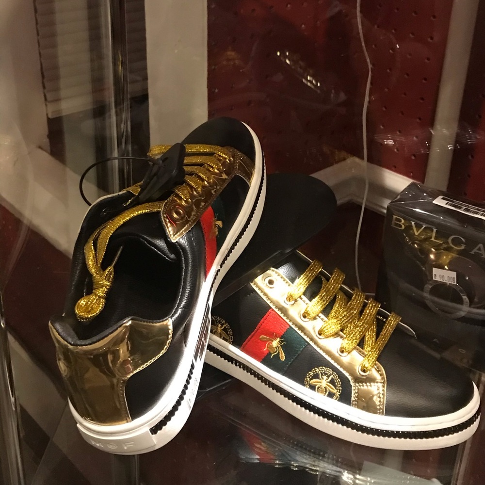 Shiny gold